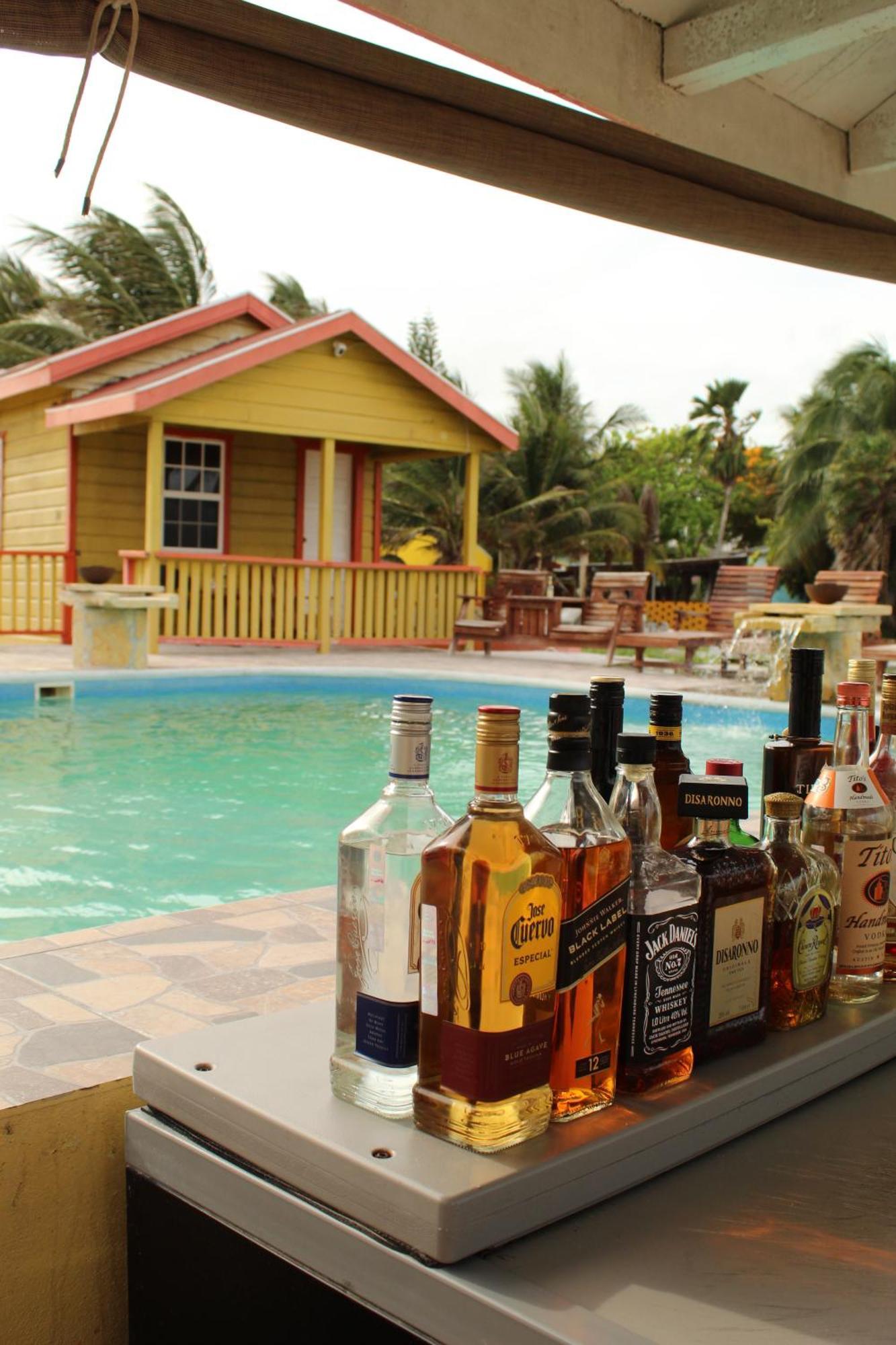 Tropical Paradise Caye Caulker Exterior photo