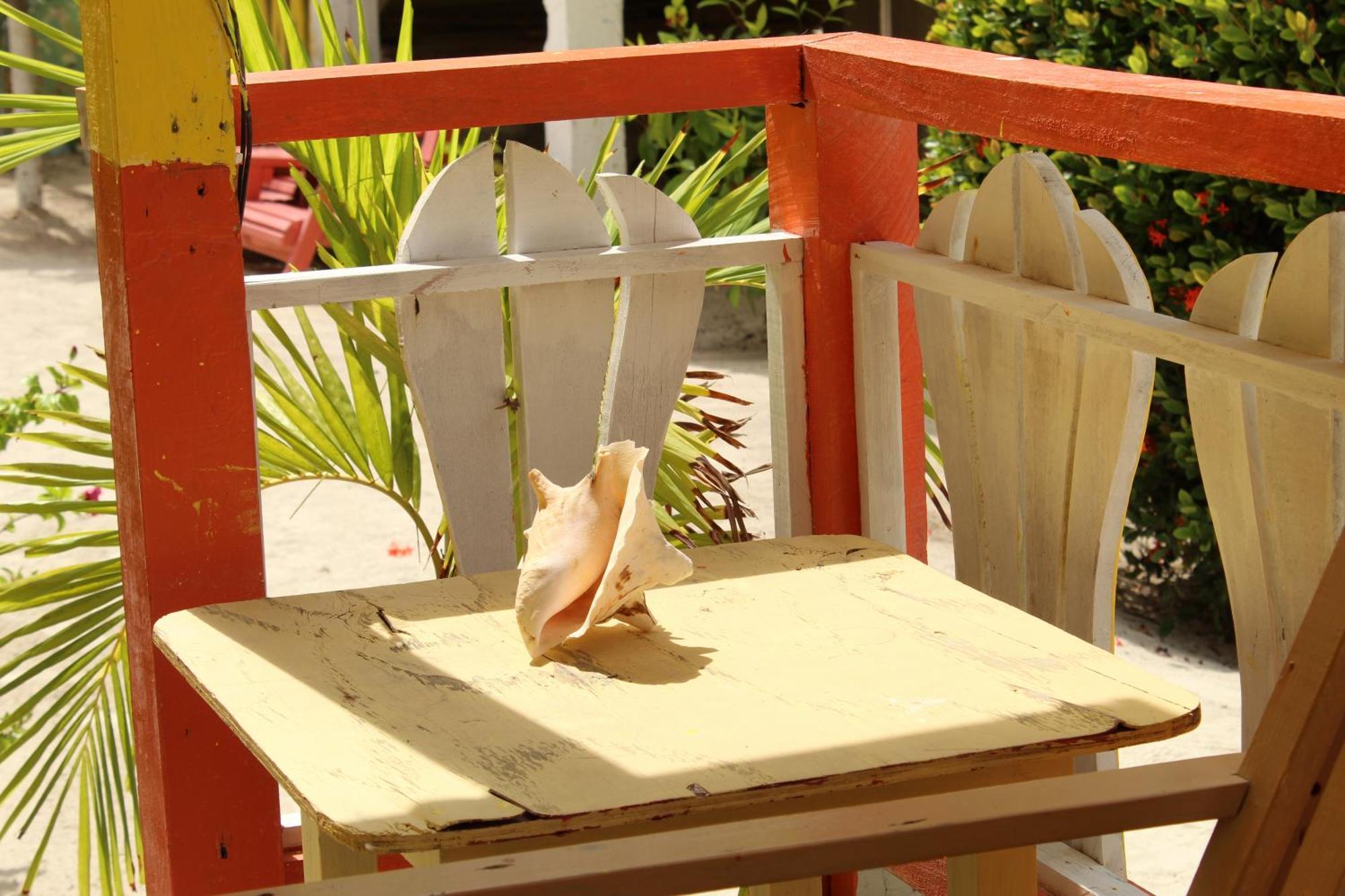 Tropical Paradise Caye Caulker Exterior photo